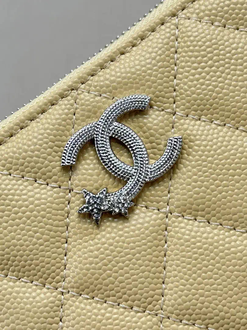 Chanel  AP4811 Purse Holder Grained shiny calfskin