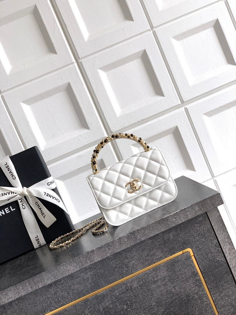 Chanel AP4975 Clutch With Chain Lambskin Imitation Pearls & Gold-Tone Metal White