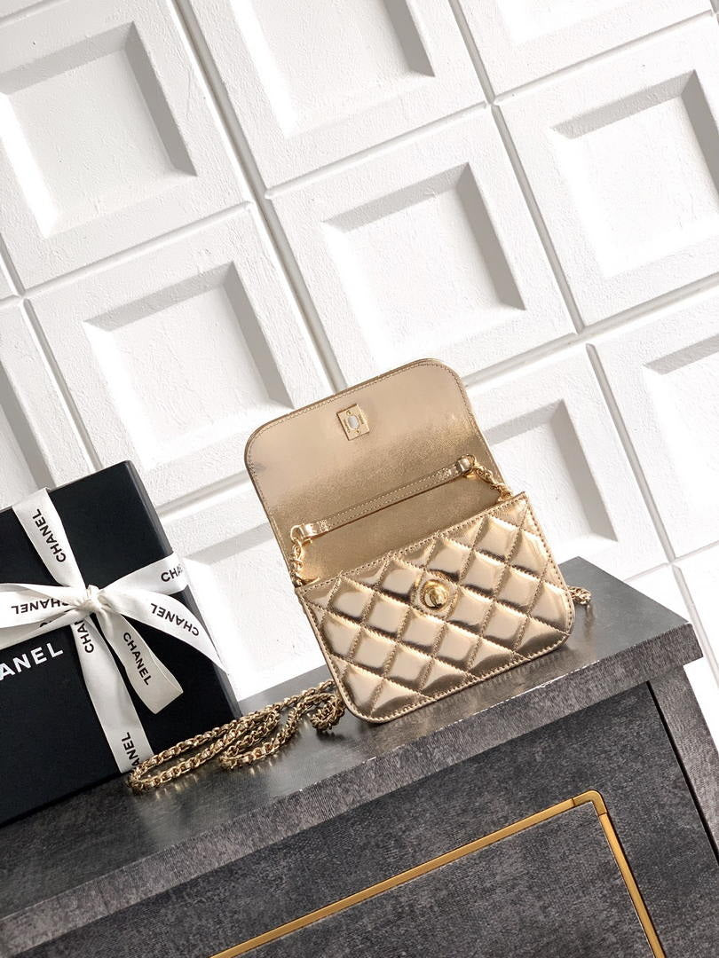 Chanel AP4975 Clutch With Chain Lambskin Imitation Pearls & Gold-Tone Metal  Gold