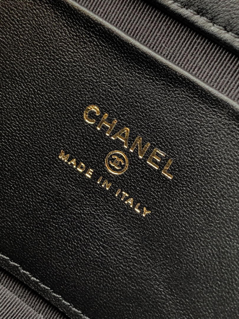 Chanel AP4975 Clutch With Chain Lambskin Imitation Pearls & Gold-Tone Metal  Black