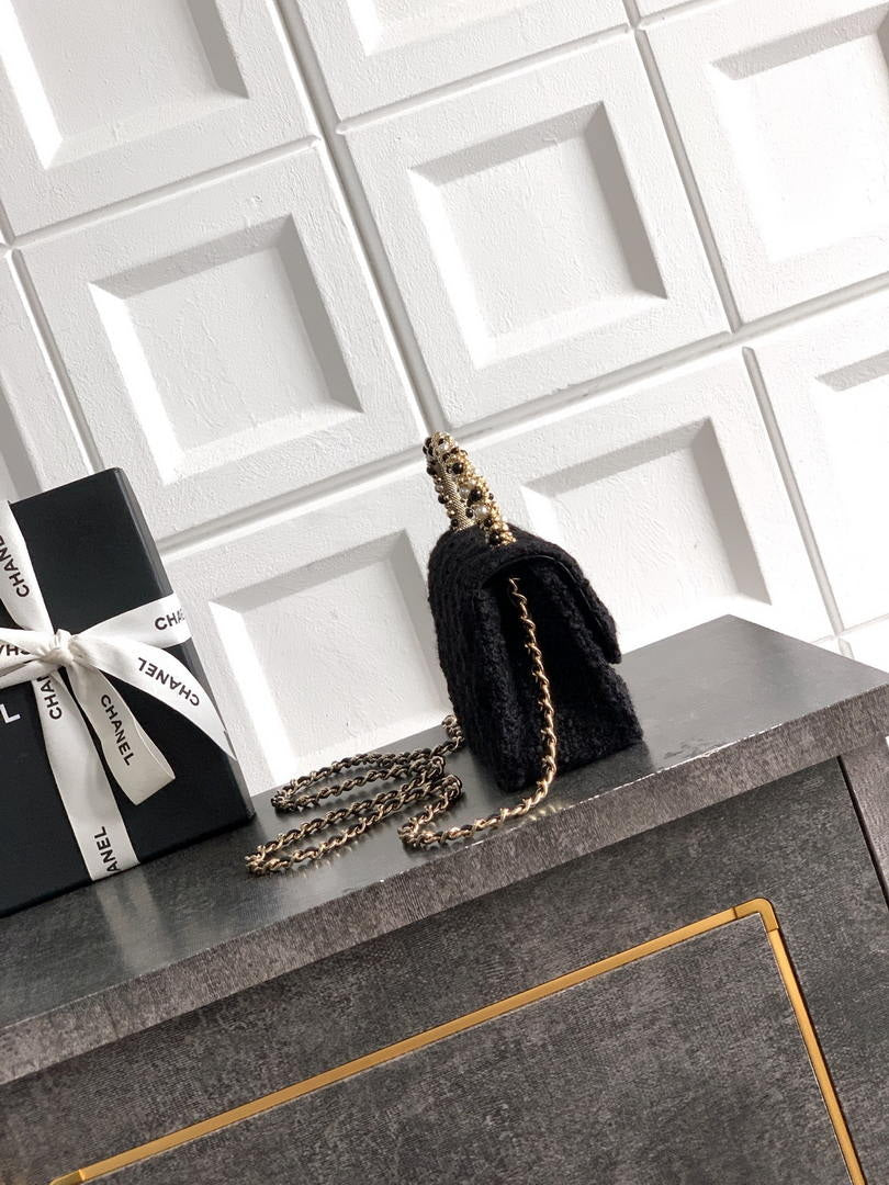 Chanel AP4975 Clutch With Chain Tweed  Imitation Pearls & Gold-Tone Metal  Black