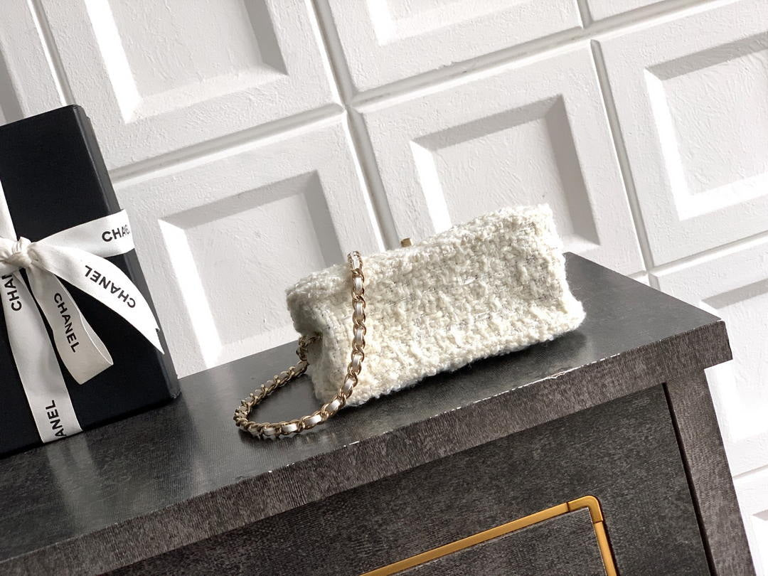 Chanel AP4975 Clutch With Chain Tweed  Imitation Pearls & Gold-Tone Metal White