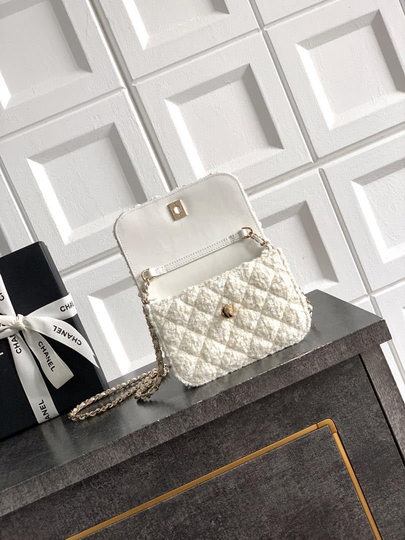Chanel AP4975 Clutch With Chain Tweed  Imitation Pearls & Gold-Tone Metal White