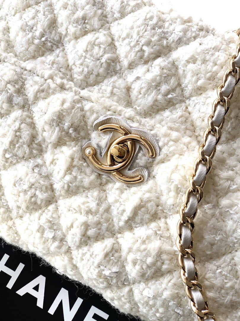 Chanel AP4976 Clutch With Chain Tweed  Imitation Pearls & Gold-Tone Metal White