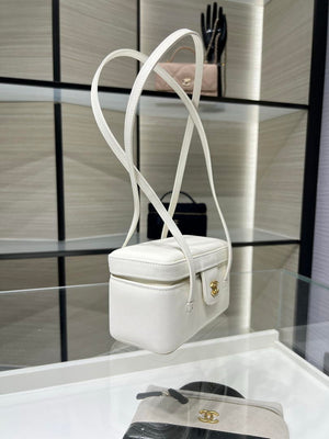 Chanel AP5067 26SS Long Vanity with Leather Strap Grained Shiny Calfskin & Gold-Tone Metal White - Default Title - View 2
