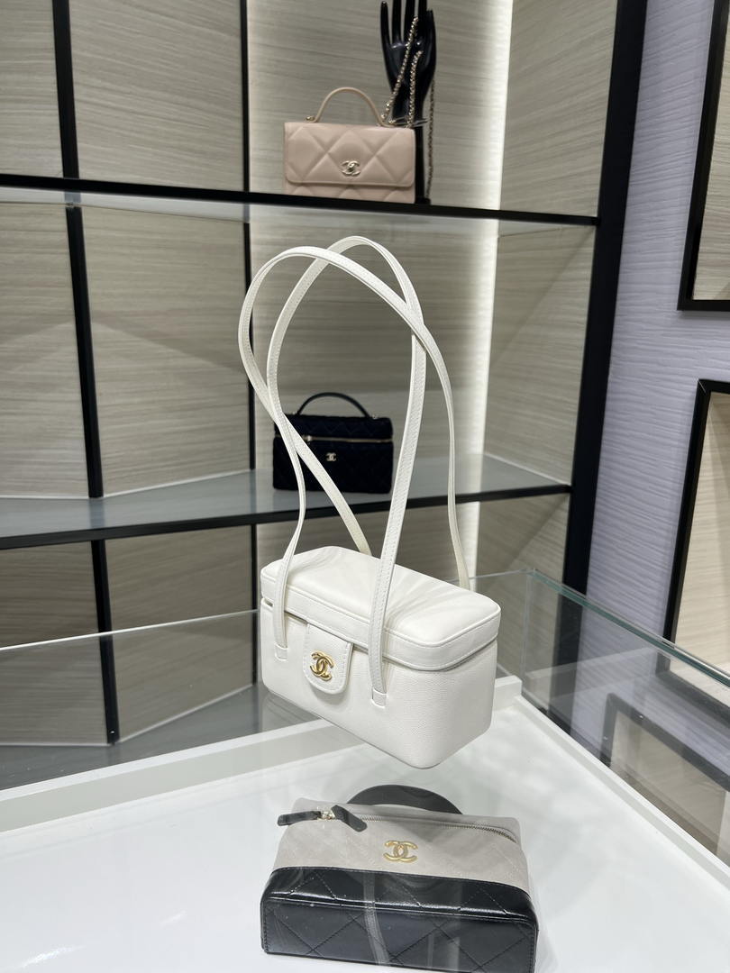 Chanel AP5067 26SS Long Vanity with Leather Strap Grained Shiny Calfskin & Gold-Tone Metal White