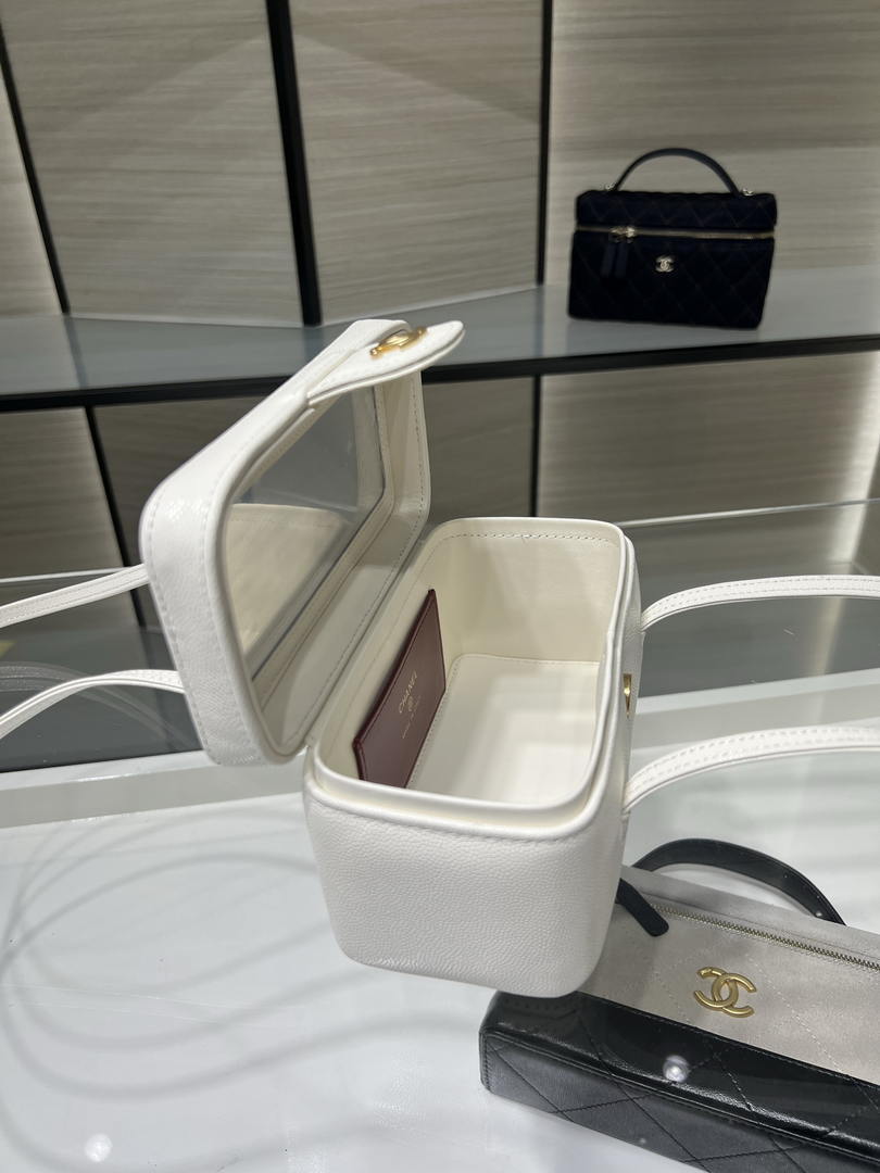 Chanel AP5067 26SS Long Vanity with Leather Strap Grained Shiny Calfskin & Gold-Tone Metal White
