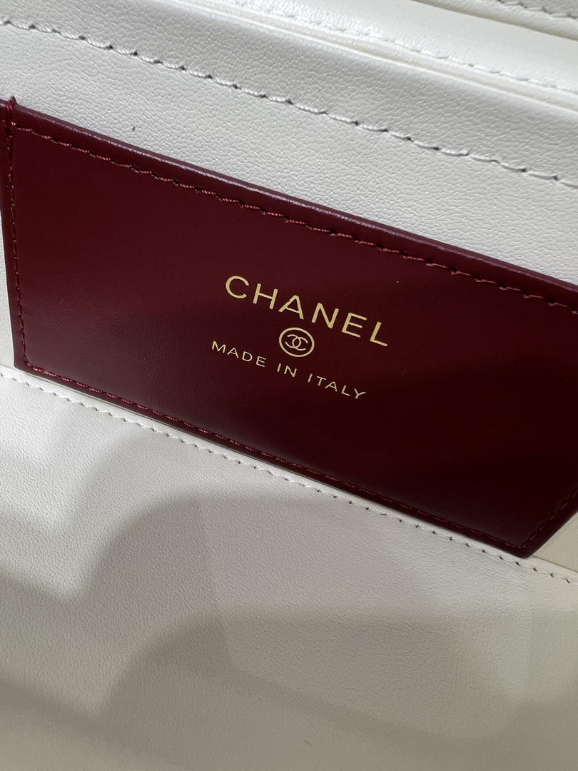 Chanel AP5067 26SS Long Vanity with Leather Strap Grained Shiny Calfskin & Gold-Tone Metal White - Default Title - View 8
