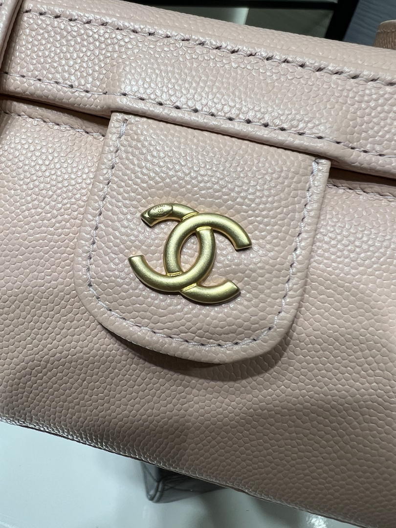 Chanel  AP5067 26SS Long Vanity with Leather Strap Grained Shiny Calfskin & Gold-Tone Metal  Light Pink