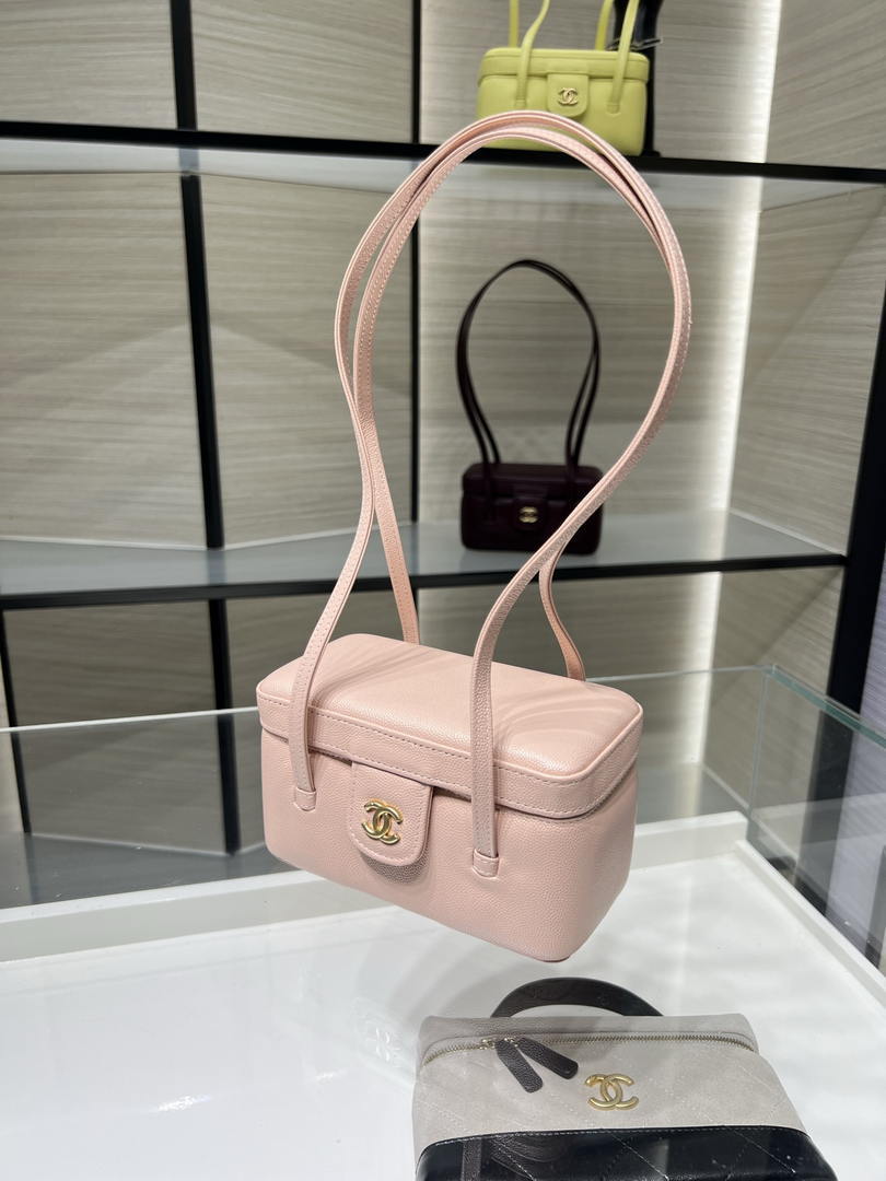 Chanel  AP5067 26SS Long Vanity with Leather Strap Grained Shiny Calfskin & Gold-Tone Metal  Light Pink
