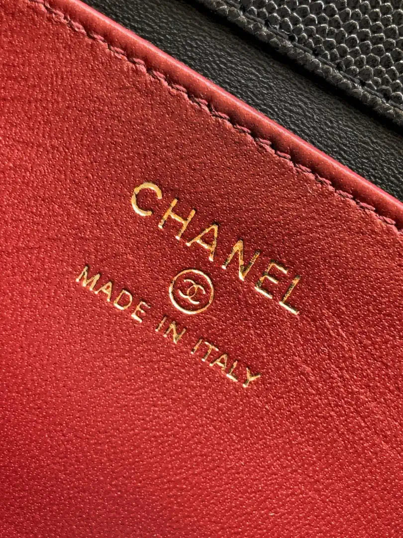 Chanel AP5068 Mini Flap Bag Grained Shiny Calfskin & Gold-Tone Metal  Black