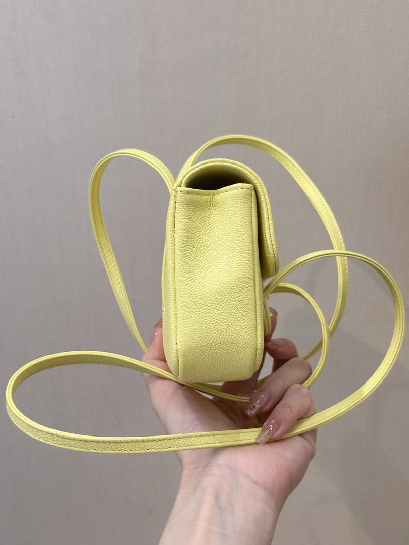 Chanel AP5068 Mini Flap Bag Grained Shiny Calfskin & Gold-Tone Metal Yellow