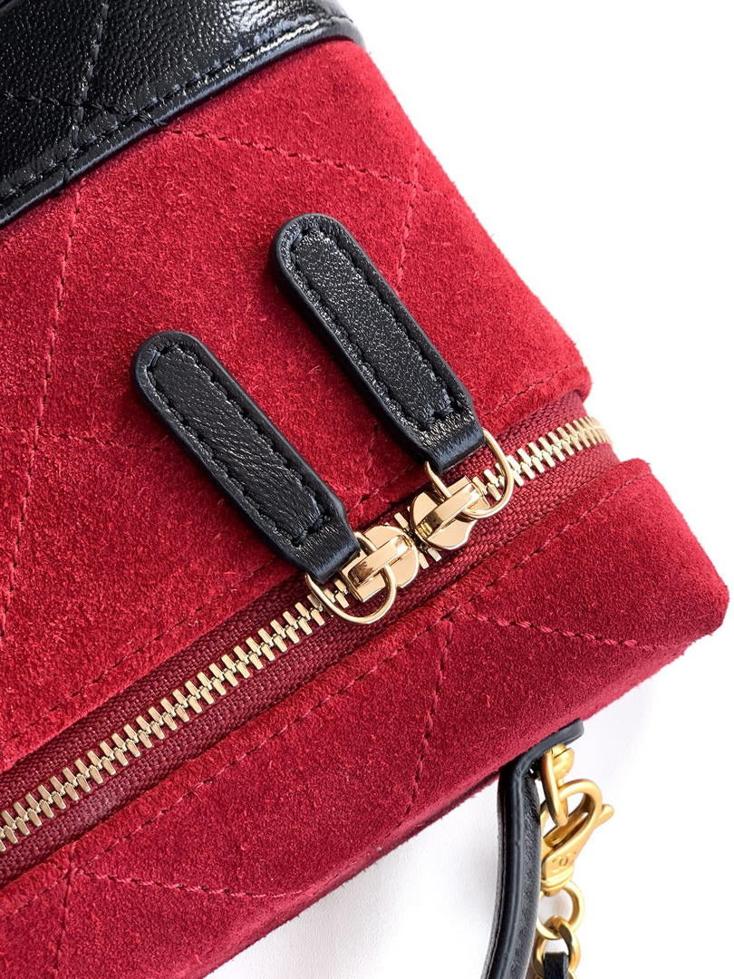 Chanel AP5186 26SS Vanity with Chain Suede Calfskin Shiny Lambskin & Gold-Tone Metal Red & Black