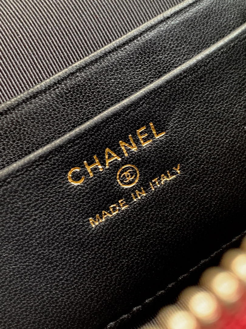 Chanel AP5186 26SS Vanity with Chain Suede Calfskin Shiny Lambskin & Gold-Tone Metal Red & Black