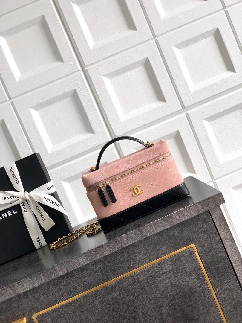 Chanel AP5186 26SS Vanity with Chain Suede Calfskin Shiny Lambskin & Gold-Tone Metal Pink & Black