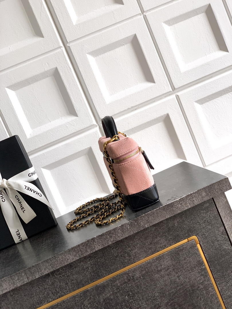 Chanel AP5186 26SS Vanity with Chain Suede Calfskin Shiny Lambskin & Gold-Tone Metal Pink & Black