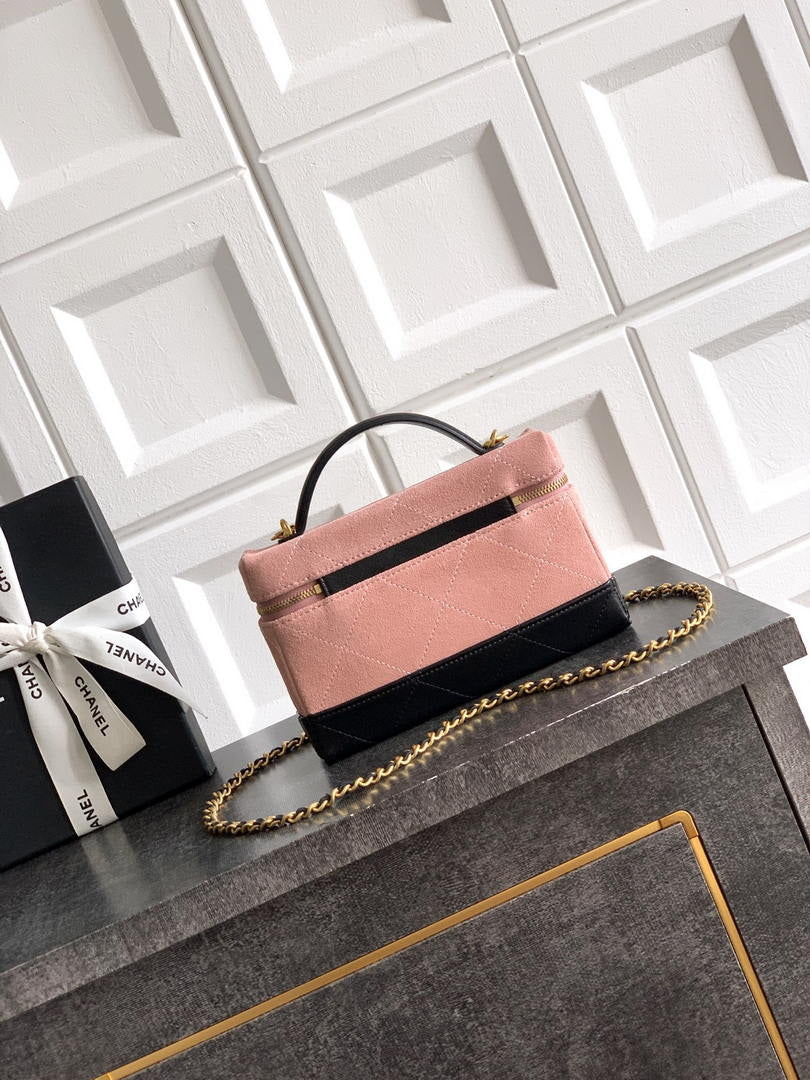 Chanel AP5186 26SS Vanity with Chain Suede Calfskin Shiny Lambskin & Gold-Tone Metal Pink & Black