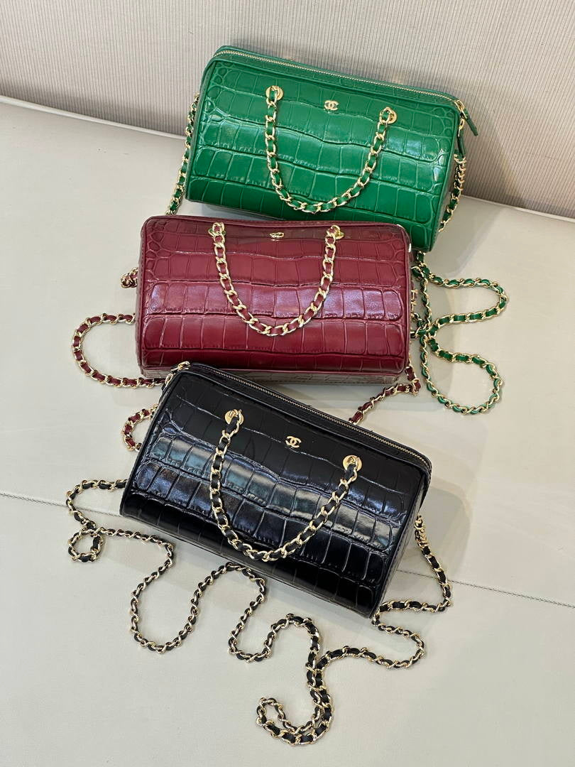 Chanel AP5390 Calfskin Crocodile Embossed Mini Bowling Clutch With Chain Green