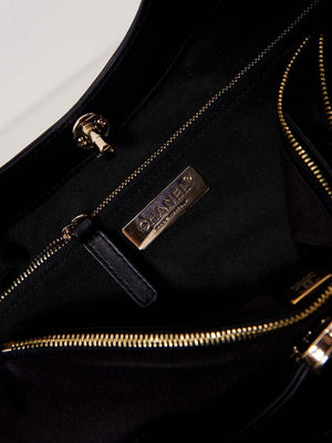 Chanel AS1010 31 Larage Shopping Bag Shiny Lambskin Black - Default Title - View 9