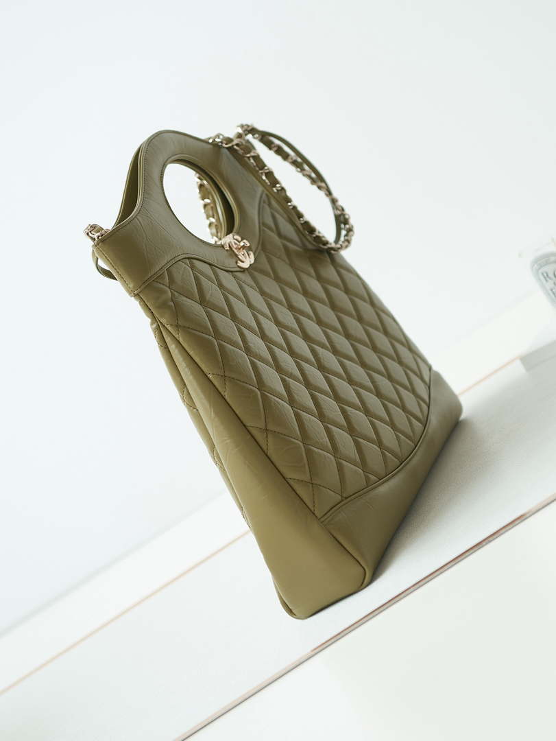 Chanel AS1010 31 Larage Shopping Bag Shiny Lambskin Green - Default Title - View 3