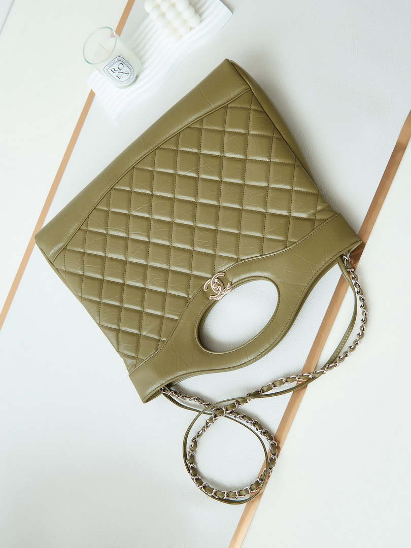 Chanel AS1010 31 Larage Shopping Bag Shiny Lambskin Green - Default Title - View 7