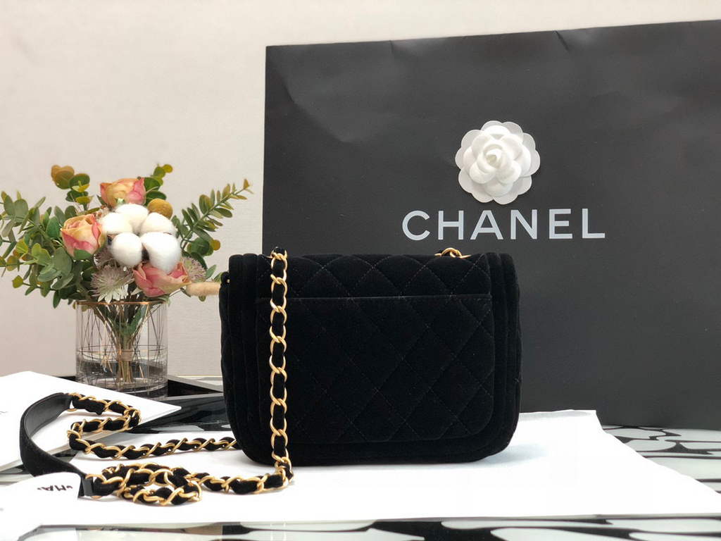 Chanel AS1115 Flap Bag Classic Velvet Black