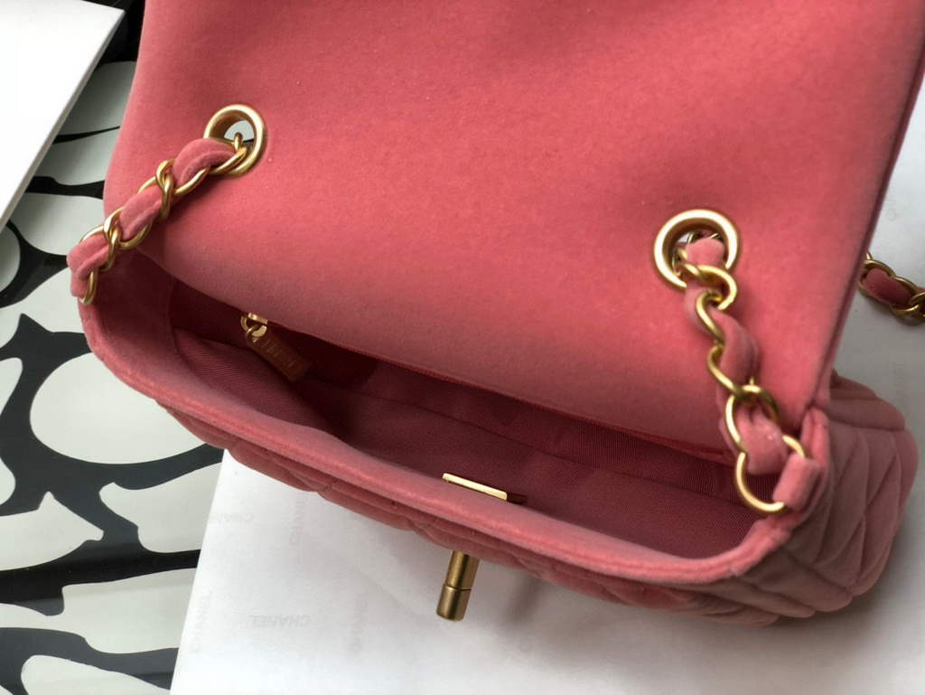 Chanel AS1115 Flap Bag Classic Velvet Pink