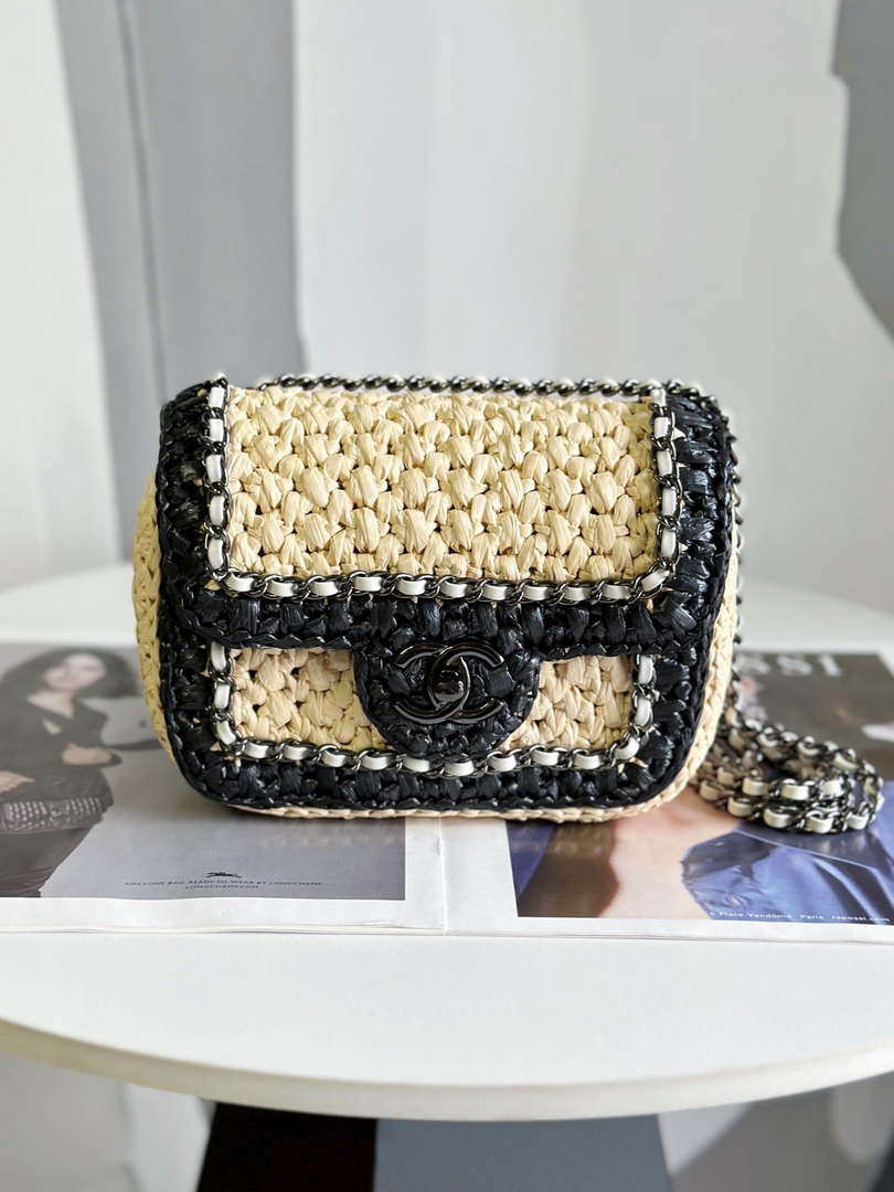Chanel AS1115 Small Flap bag Raffia 18cm Beige & Black - Default Title - View 1