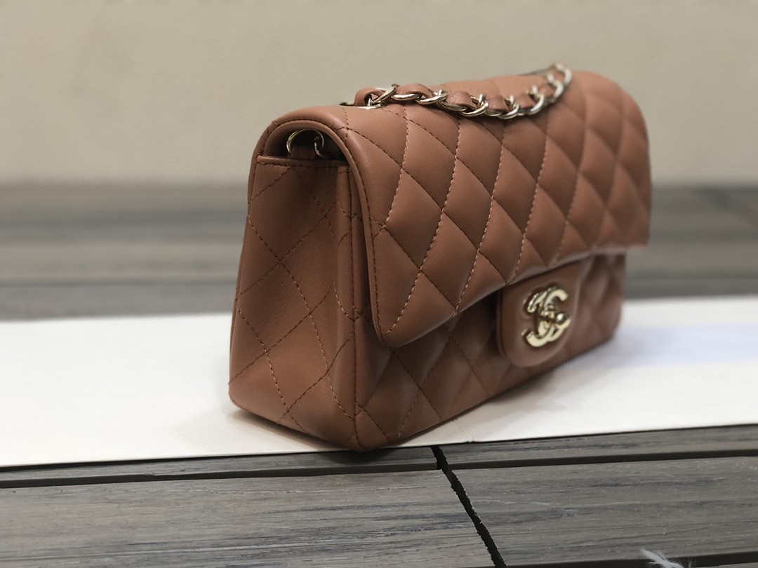 Chanel A01112 Flap Handbag Classic bag Lambskin Brown Shiny Gold - Default Title - View 3