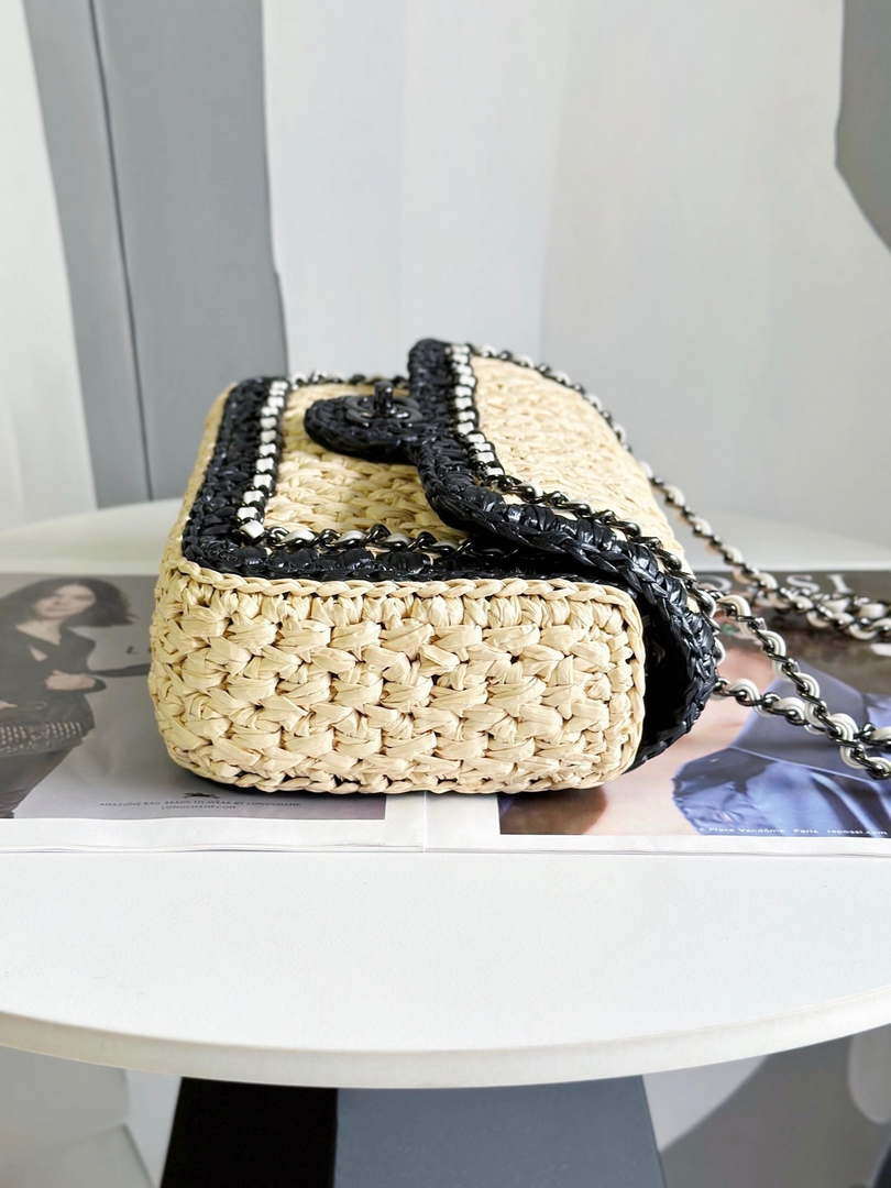 Chanel AS1116 Small Flap bag Raffia A69900 Beige & Black