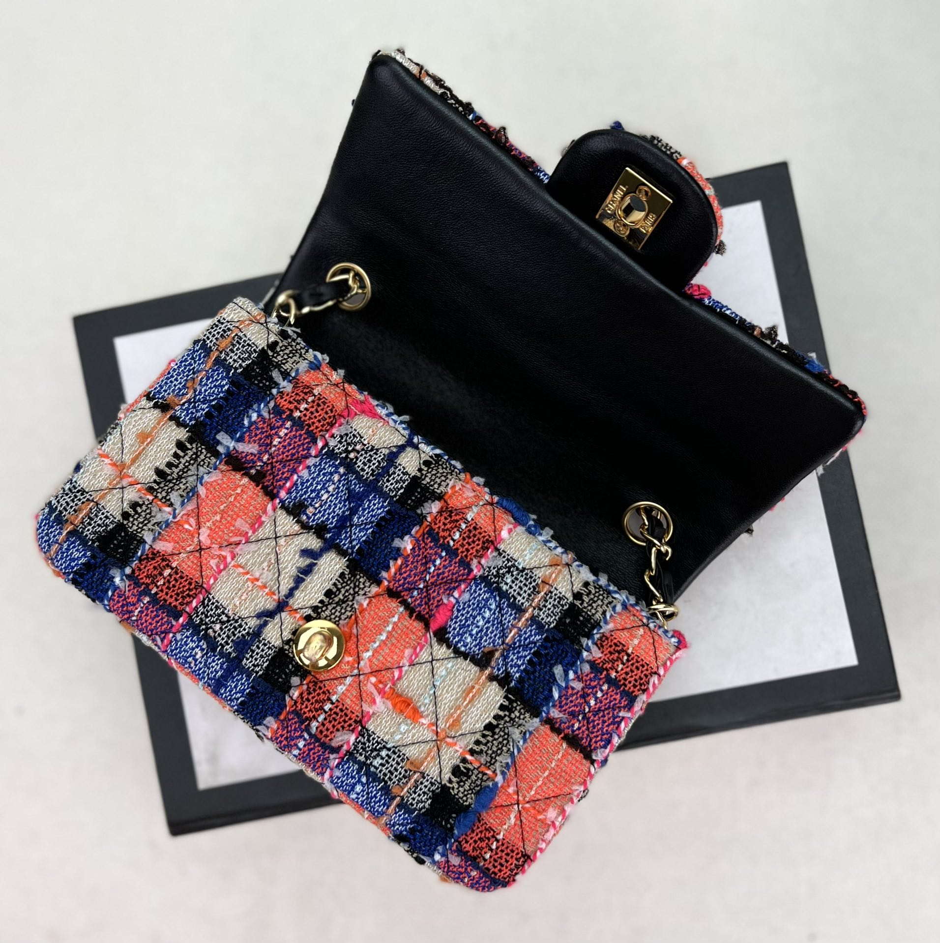 Chanel AS1116 Small Flap bag Woolen A69900 Pink & Blue - Default Title - View 6