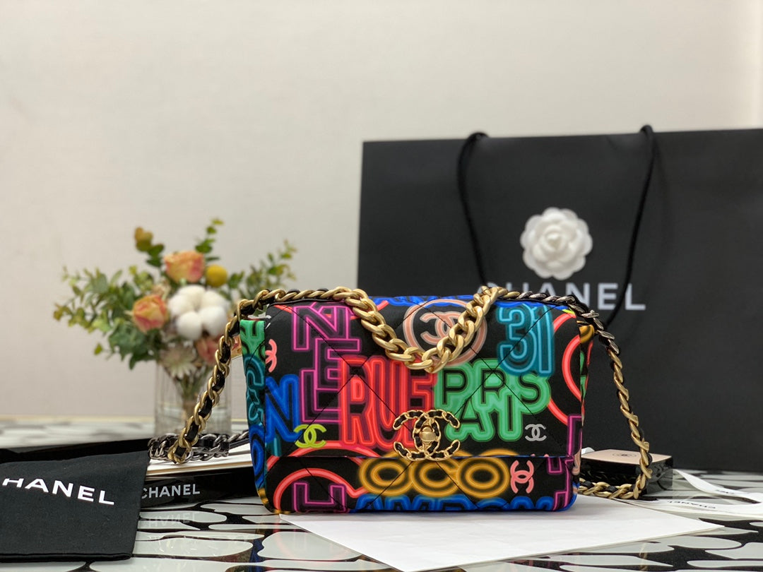 Chanel As1160 Chanel 19 Handbag Flap Graffiti Print Vintage multicolor gold - Default Title - View 1