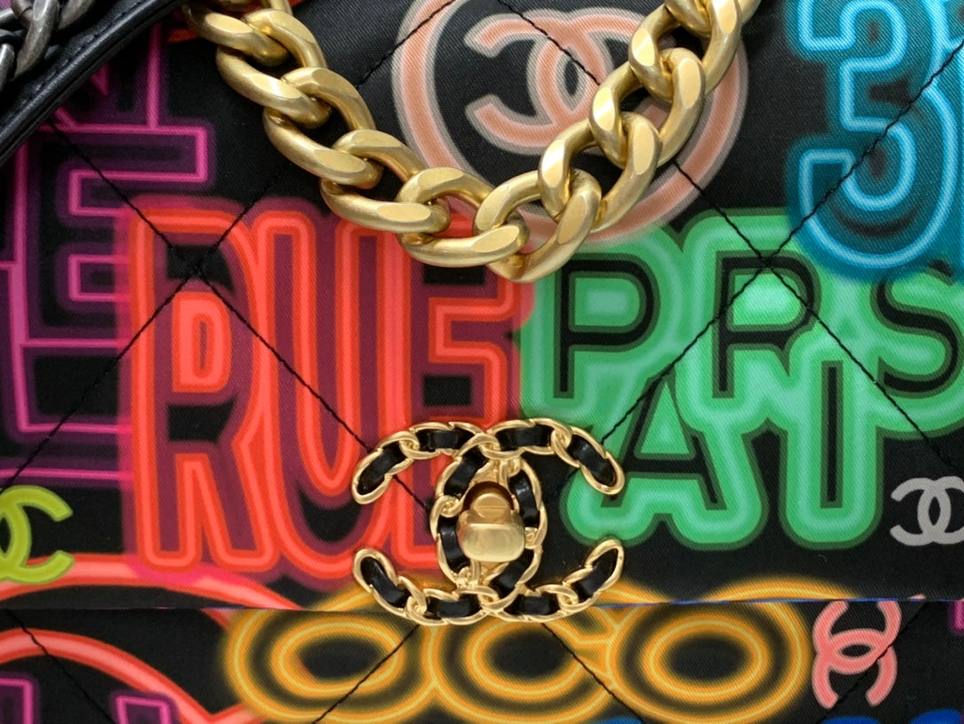 Chanel As1160 Chanel 19 Handbag Flap Graffiti Print Vintage multicolor gold