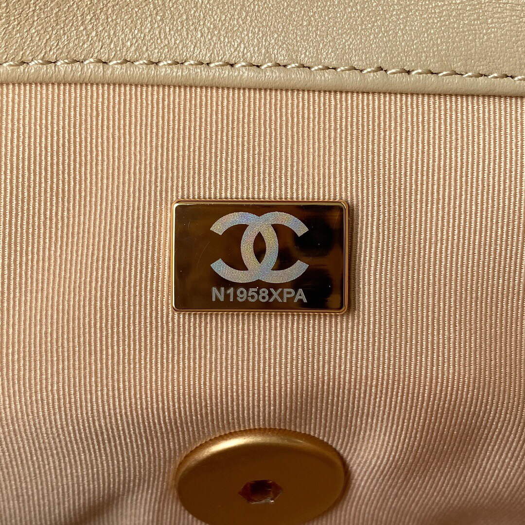 Chanel As1160 Chanel 19 Handbag Flap Lambskin B04852 94305 Apricot