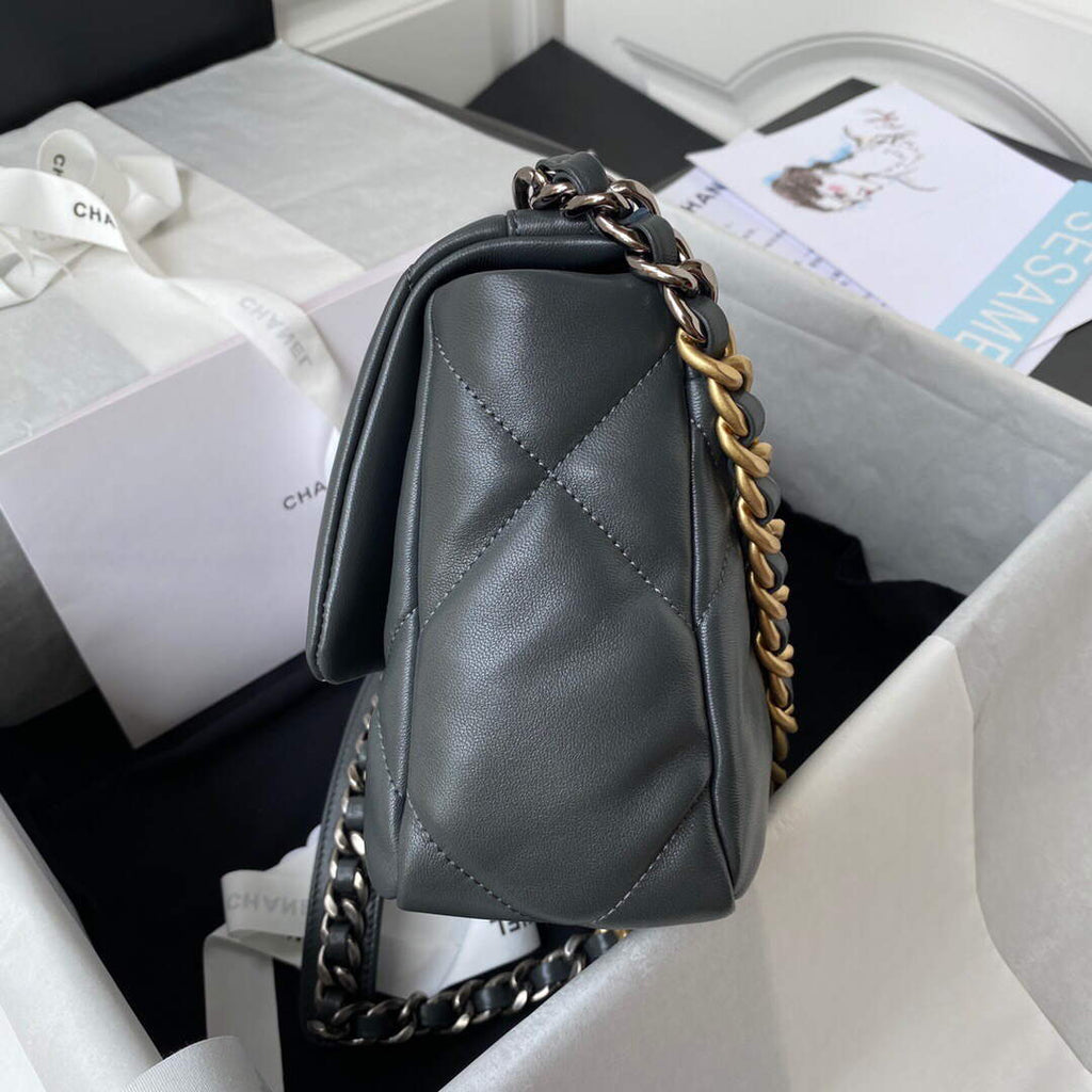 Chanel As1160 Chanel 19 Handbag Flap Lambskin B04852 94305 Navy Blue
