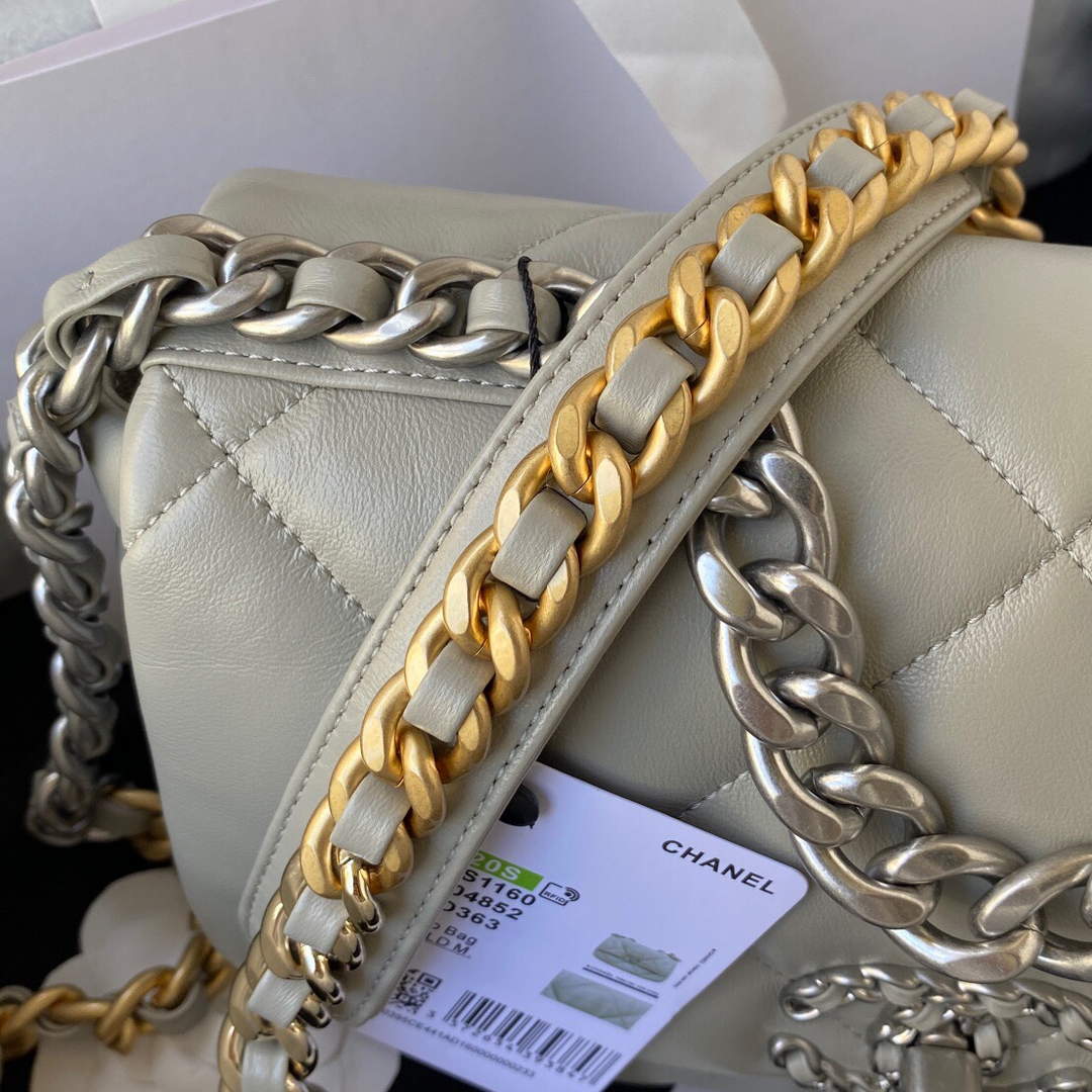 Chanel As1160 Chanel 19 Handbag Flap Lambskin B04852 94305 Grey Silver