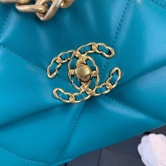 Chanel As1160 Chanel 19 Handbag Flap Lambskin Dark Green - Default Title - View 6