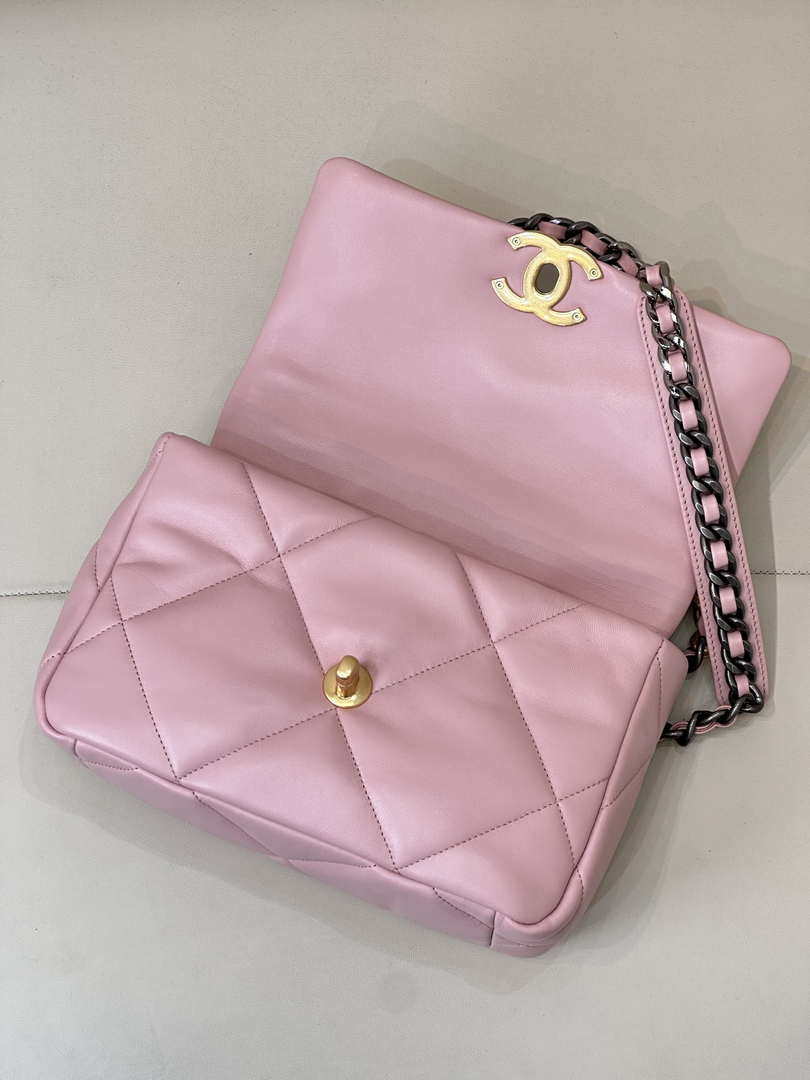 Chanel AS1160 Chanel 19 Handbag Flap Lambskin Pink