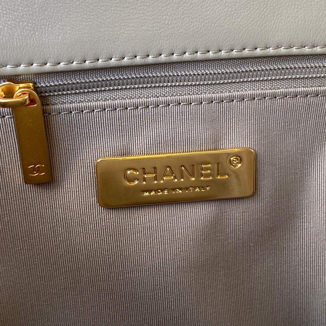 Chanel AS1161 Chanel 19 Large Flap Bag Lambskin B05179 Grey Silver - Default Title - View 8