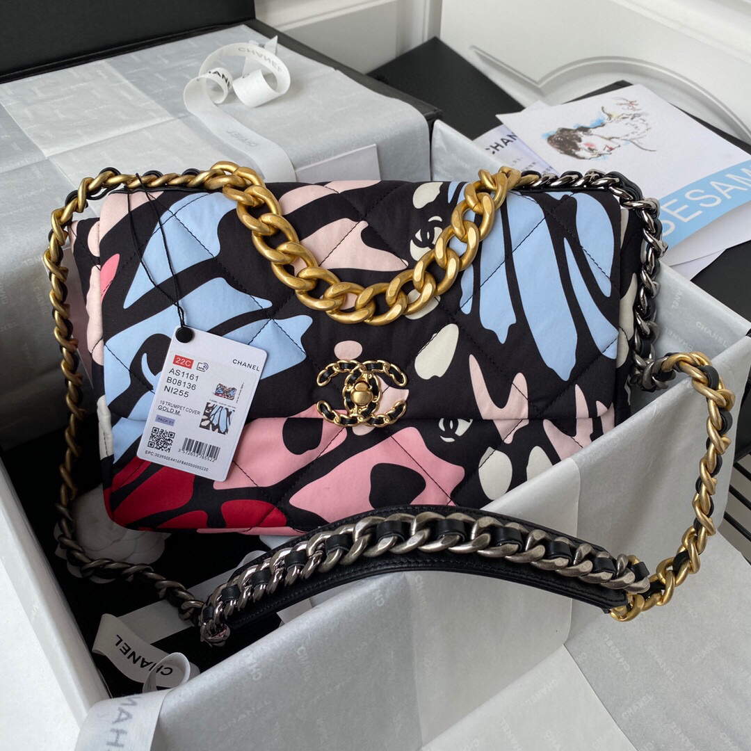 Chanel As1161 Large Chanel 19 Handbag Flap Colorful Print Vintage gold - Default Title - View 1
