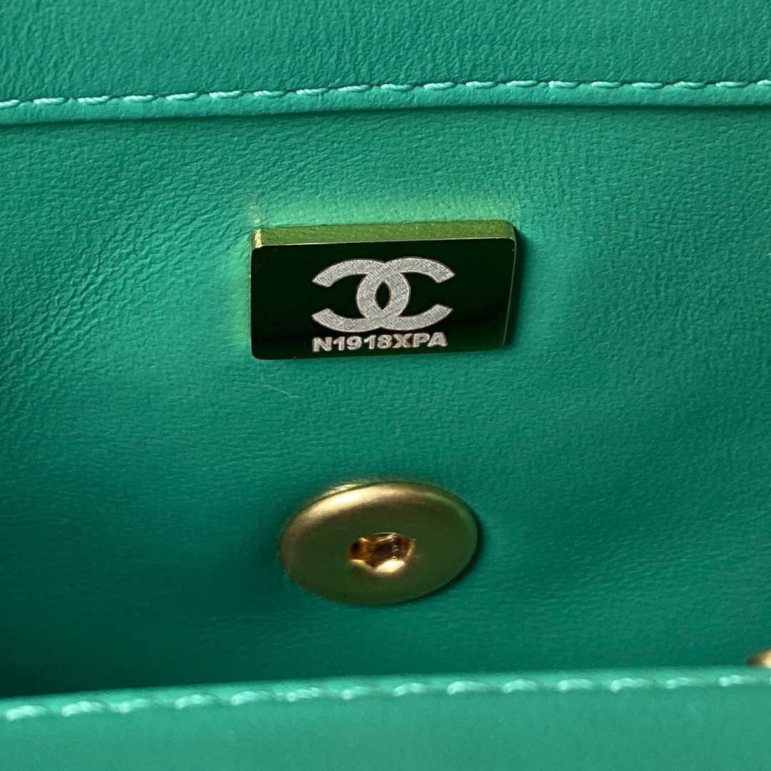 Chanel AS1787 Mini Flap Bag Lambskin Green Gold - Default Title - View 9