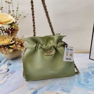 Chanel AS2170 Large shopping Tote bag Shiny Lambskin Green - Default Title - View 1