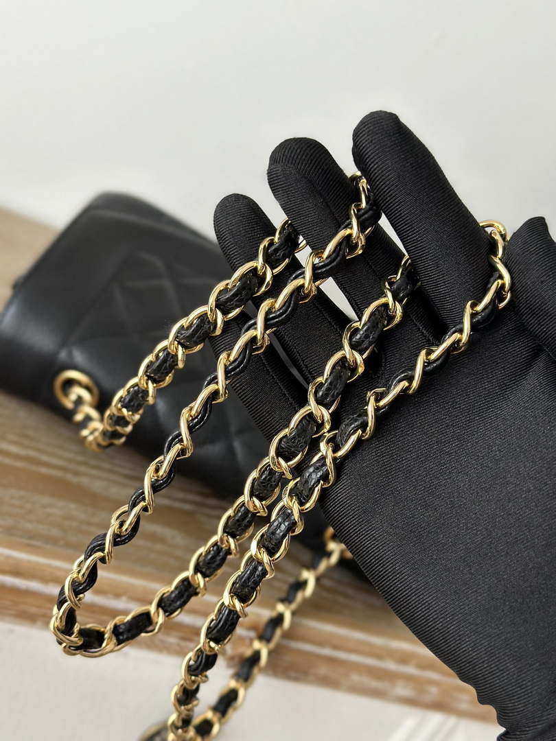 Chanel AS2221 Flap Handbag with Chain Calfskin & Gold-Tone Metal Black - Default Title - View 8