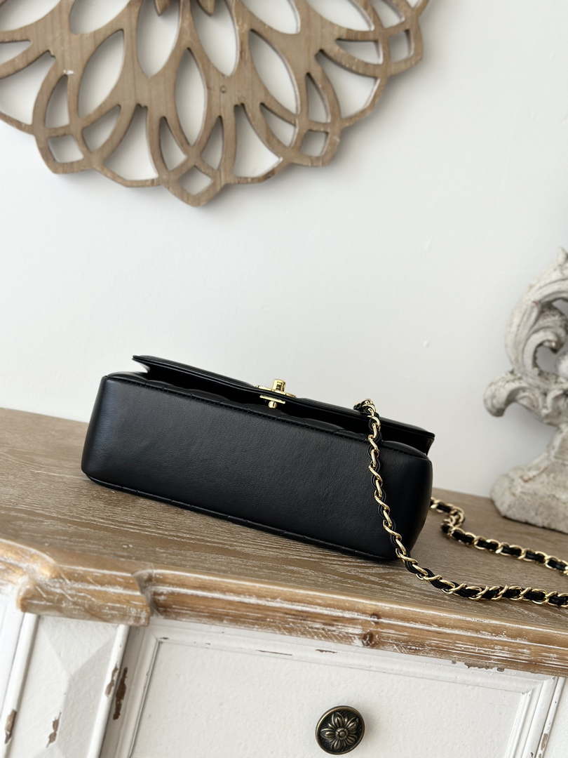 Chanel AS2221 Flap Handbag with Chain Lambskin & Gold-Tone Metal Black - Default Title - View 4