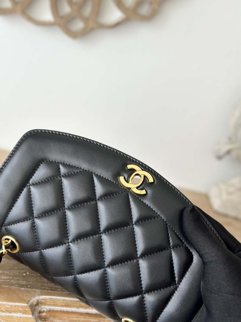 Chanel AS2221 Flap Handbag with Chain Lambskin & Gold-Tone Metal Black