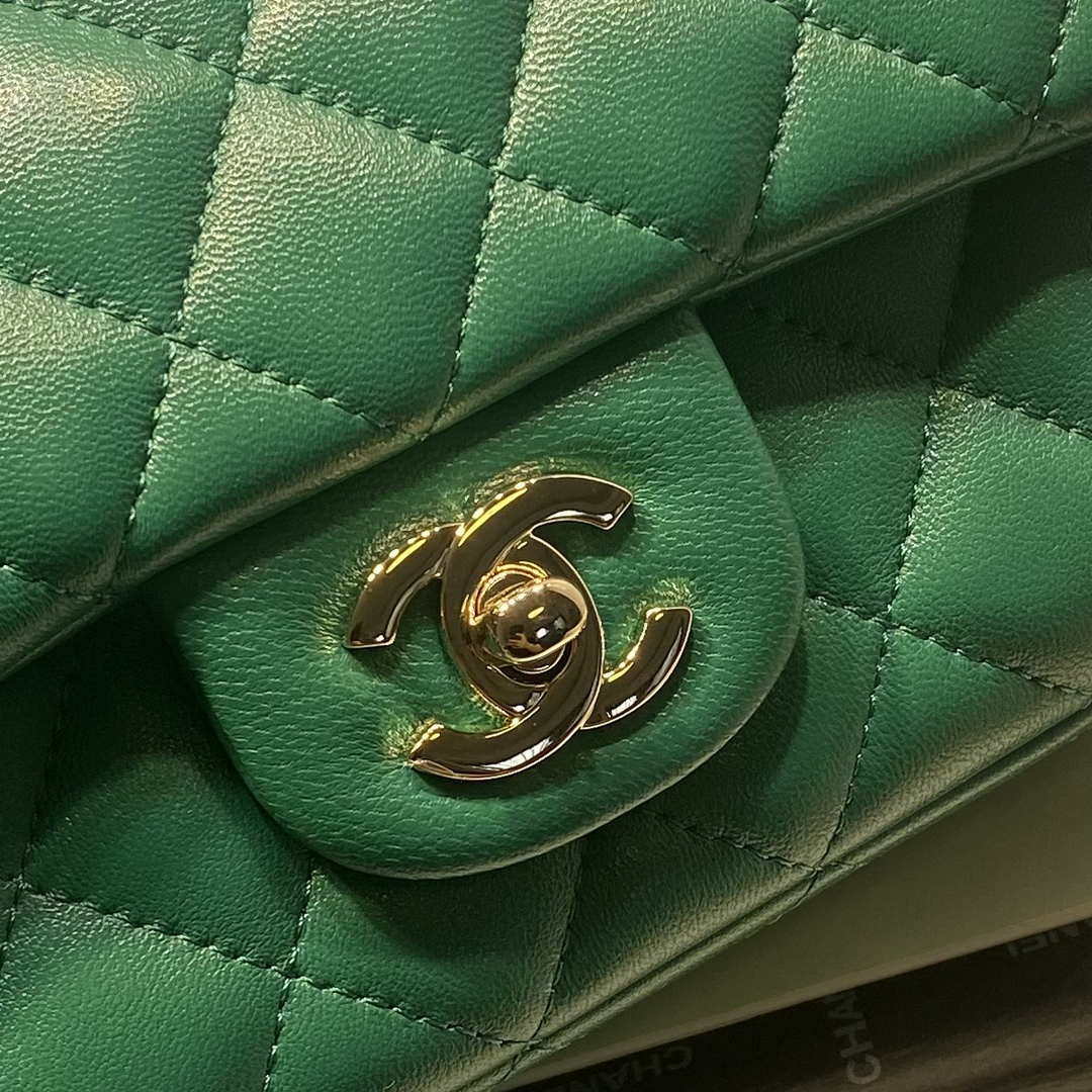 Chanel AS2431 Mini Flap Lambskin Bag with top Handle Green Bright gold - Default Title - View 2