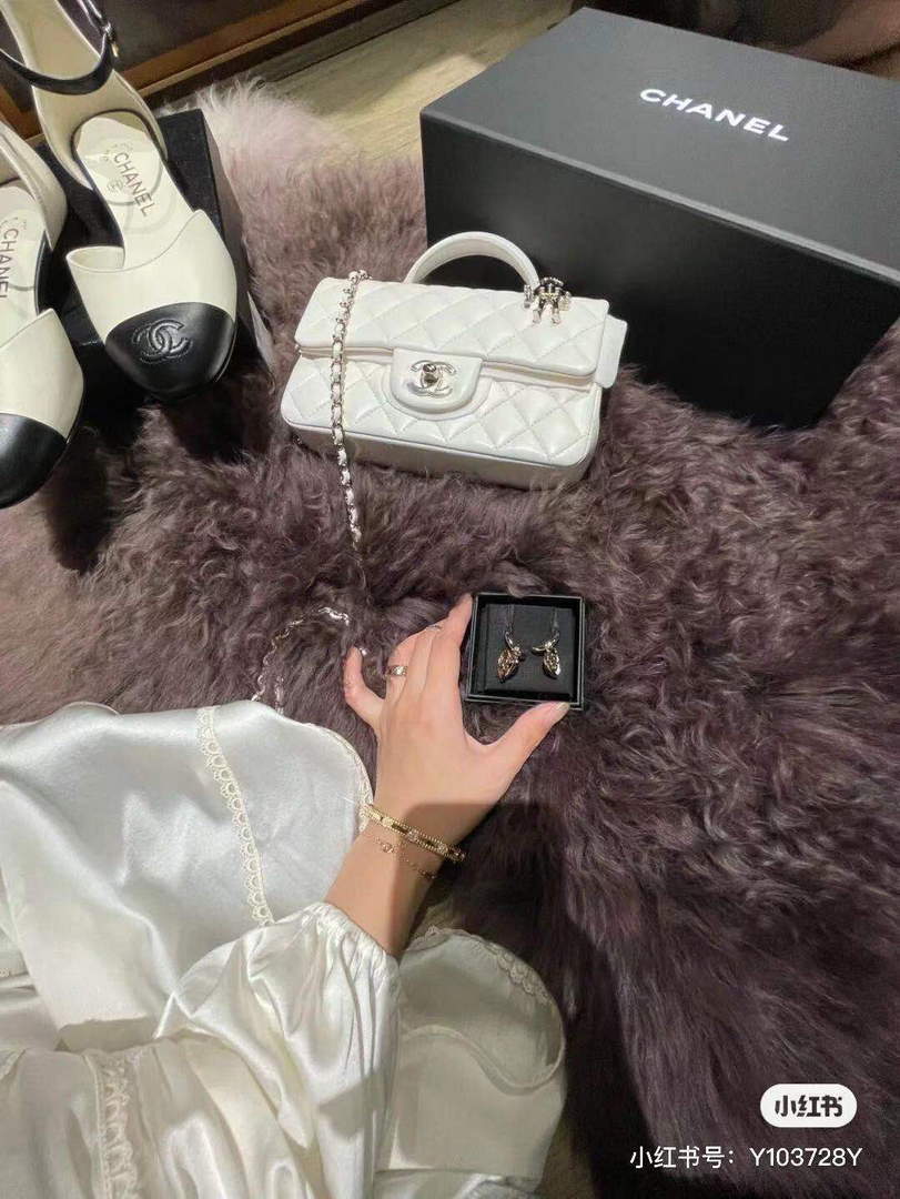 Chanel AS2431 Mini flap Lambskin bag with top handle White Lion Bright Gold