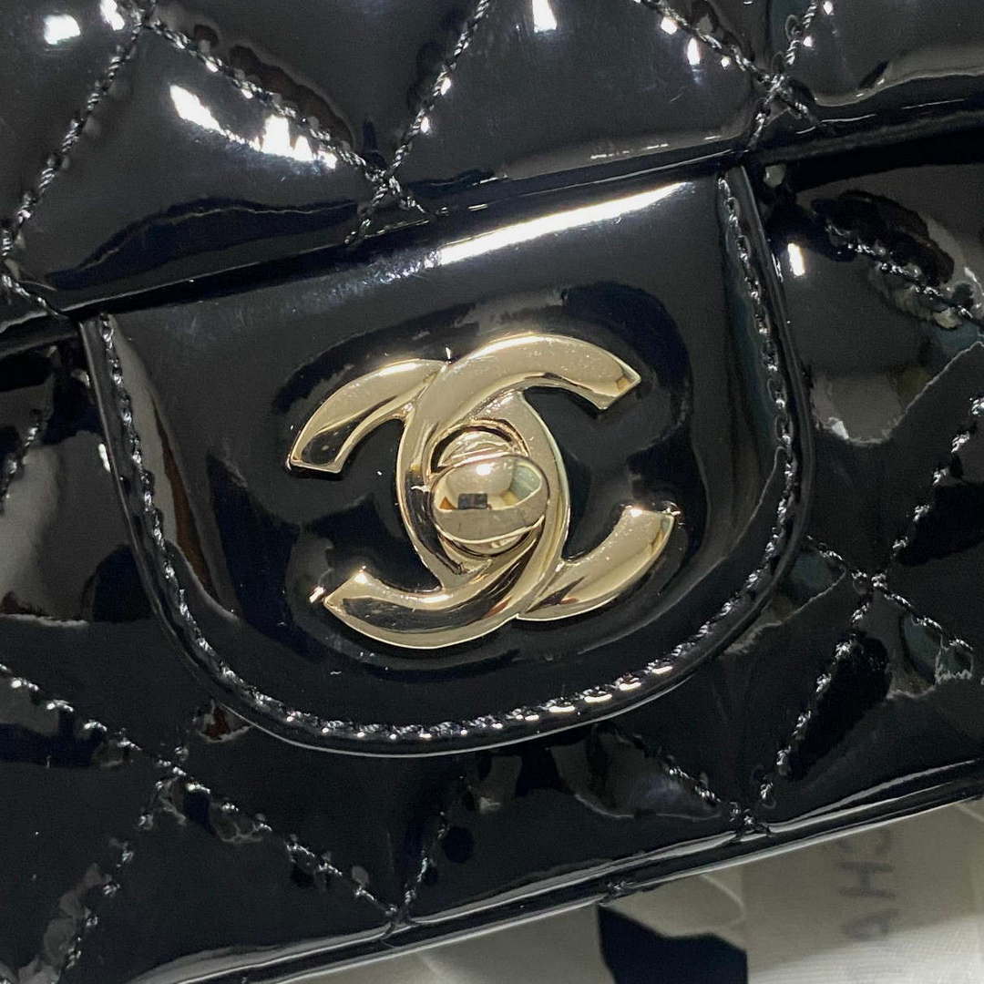 Chanel AS2431 Mini flap Mirror Calfskin & Gold-Tone Metal Black