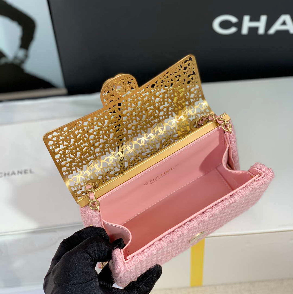 Chanel AS3526 Mini Evening Bag Wool Tweed & Gold-Tone Metal Light Pink