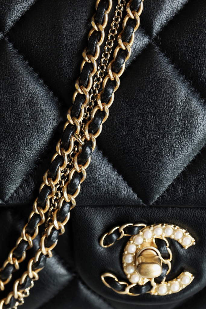 Chanel AS2563 Flap Bag Lambskin Gold Metal Black